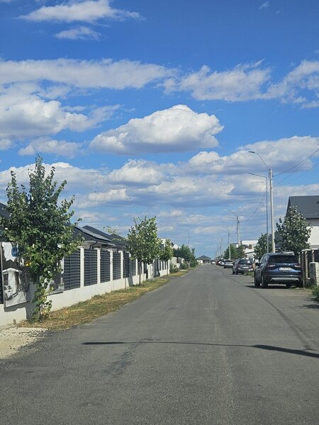 Tunari, casa cocheta pe parter, confort, eficienta si liniste